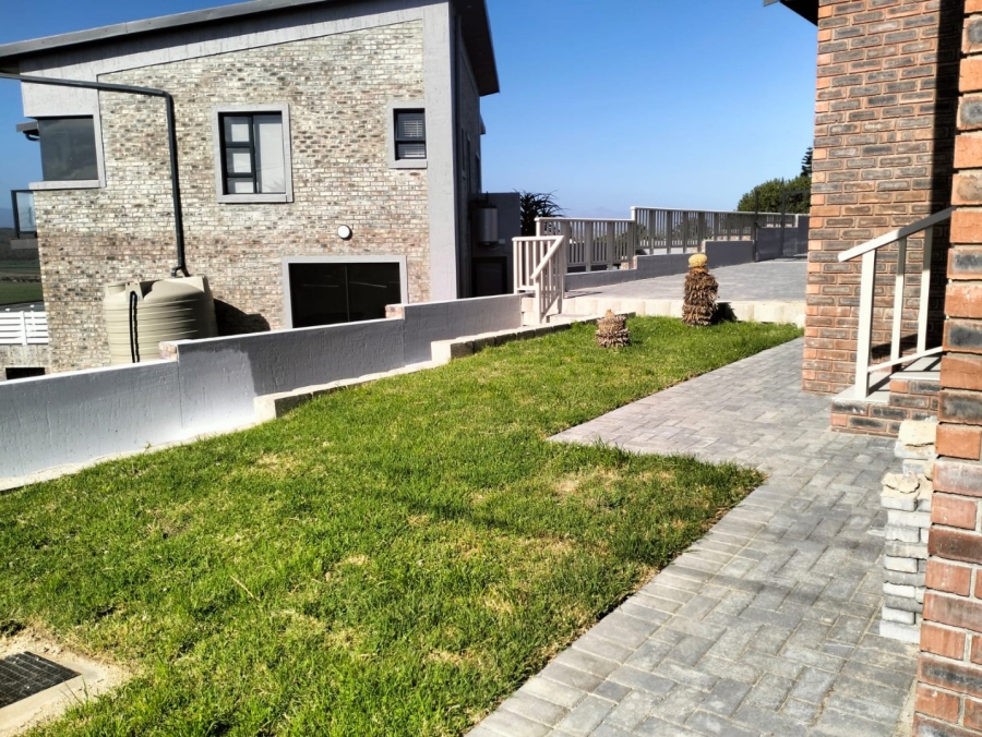 3 Bedroom Property for Sale in Fraaiuitsig Western Cape